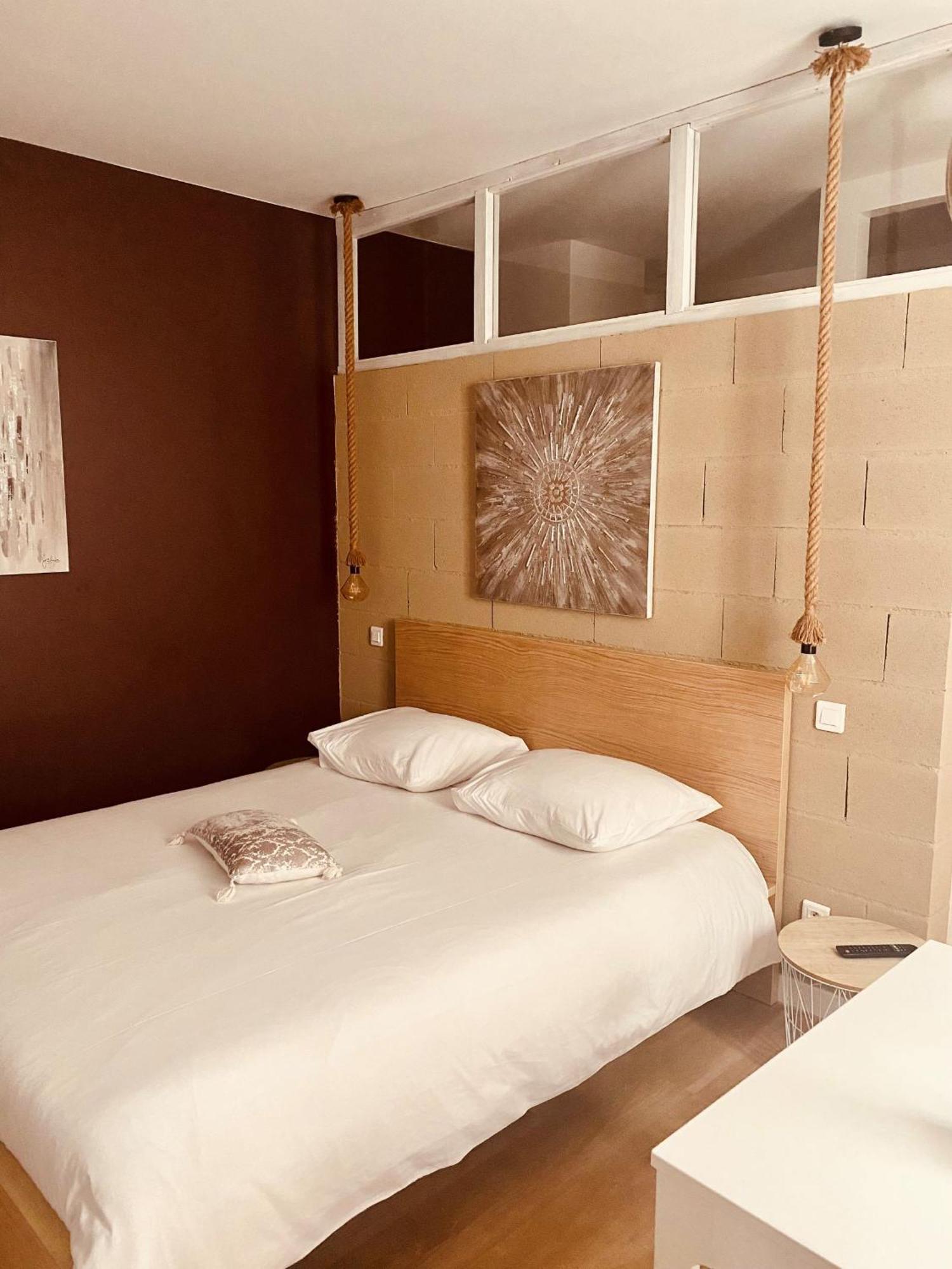 Suite 24 Appart'Hotel-3 Etoiles Le Creusot Chambre photo